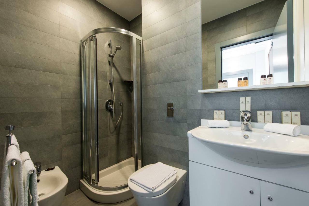 Bnbutler - Duomo Apartment - Galleria Unione Milano Exteriör bild